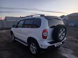 Chevrolet Niva 2014 года за 3 100 000 тг. в Атырау – фото 3