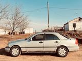 Mercedes-Benz C 180 1994 года за 1 300 000 тг. в Шардара – фото 2