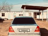 Mercedes-Benz C 180 1994 года за 1 300 000 тг. в Шардара – фото 3