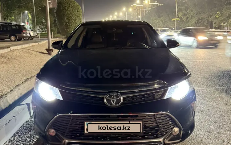 Toyota Camry 2017 года за 10 500 000 тг. в Алматы