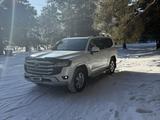 Toyota Land Cruiser 2021 года за 41 000 000 тг. в Караганда – фото 2