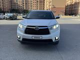 Toyota Highlander 2015 годаүшін10 500 000 тг. в Актау