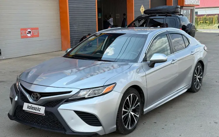 Toyota Camry 2020 года за 8 000 000 тг. в Атырау