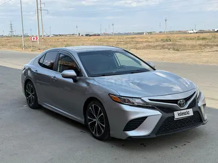 Toyota Camry 2020 года за 8 000 000 тг. в Атырау – фото 7