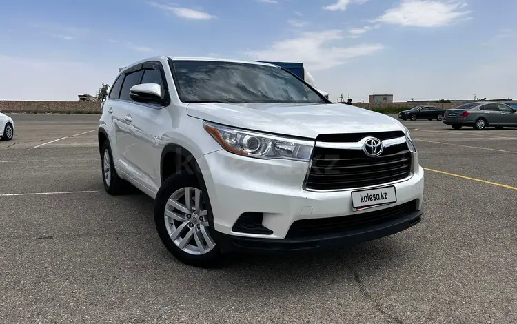 Toyota Highlander 2016 годаfor9 000 000 тг. в Актау