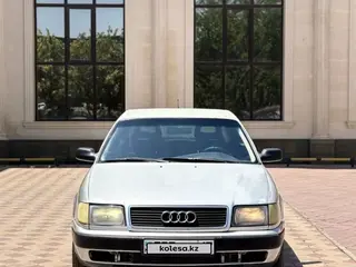 Audi 100