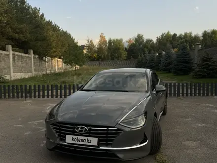 Hyundai Sonata 2021 года за 12 500 000 тг. в Алматы – фото 2