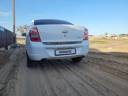 Chevrolet Cobalt 2021 года за 6 200 000 тг. в Кульсары – фото 3