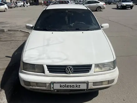 Volkswagen Passat 1994 года за 1 450 000 тг. в Темиртау – фото 2