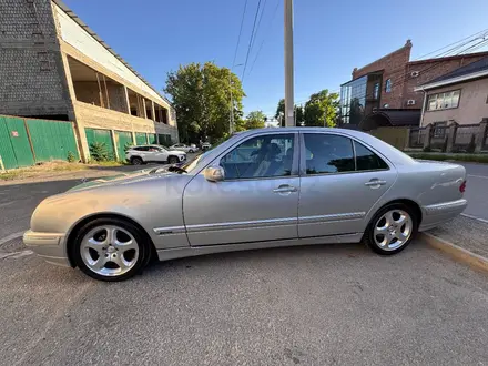 Mercedes-Benz E 320 2000 года за 6 300 000 тг. в Шымкент – фото 16