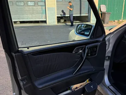 Mercedes-Benz E 320 2000 года за 6 300 000 тг. в Шымкент – фото 19