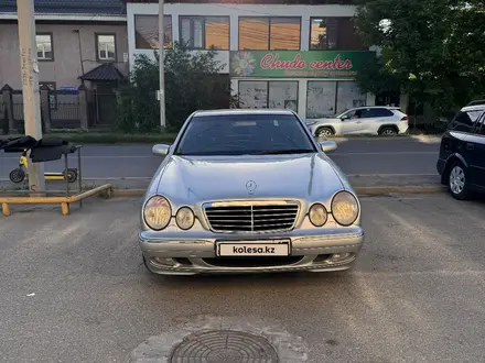 Mercedes-Benz E 320 2000 года за 6 300 000 тг. в Шымкент – фото 28
