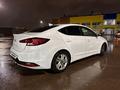 Hyundai Elantra 2019 годаfor7 650 000 тг. в Астана – фото 2