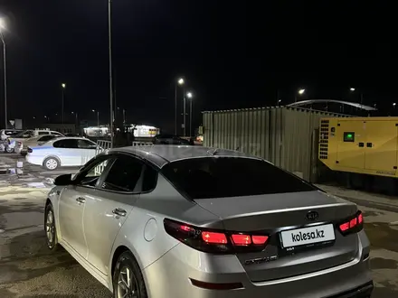Kia Optima 2018 года за 7 200 000 тг. в Алматы – фото 3
