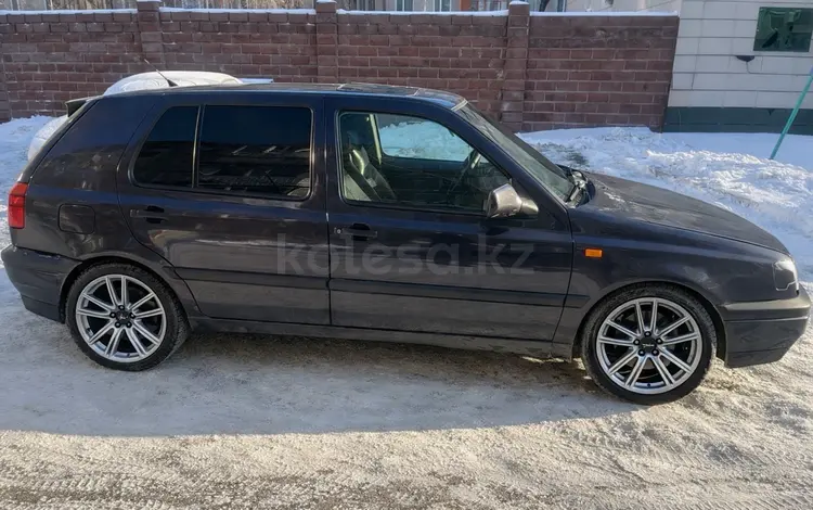 Volkswagen Golf 1993 года за 850 000 тг. в Павлодар
