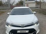 Toyota Camry 2017 года за 9 500 000 тг. в Шымкент – фото 3