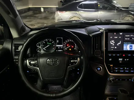 Toyota Land Cruiser 2018 года за 38 000 000 тг. в Семей – фото 16