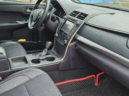 Toyota Camry 2017 года за 9 000 000 тг. в Караганда – фото 5