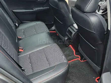 Toyota Camry 2017 года за 9 000 000 тг. в Караганда – фото 6