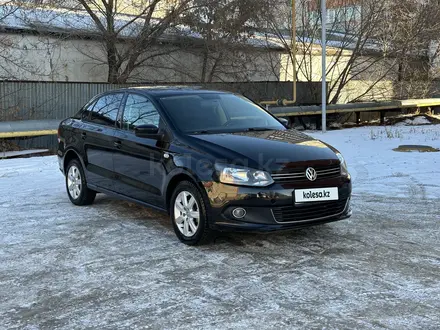 Volkswagen Polo 2013 года за 5 100 000 тг. в Актобе – фото 2