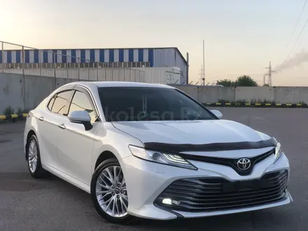 Toyota Camry 2019 года за 16 950 000 тг. в Алматы