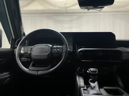 Toyota Land Cruiser Prado Luxe+ 2025 года за 44 000 000 тг. в Алматы – фото 9
