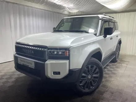 Toyota Land Cruiser Prado Luxe+ 2025 года за 44 000 000 тг. в Алматы