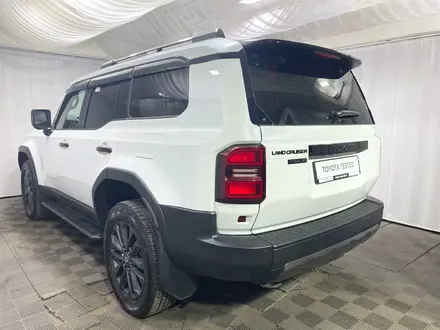 Toyota Land Cruiser Prado Luxe+ 2025 года за 44 000 000 тг. в Алматы – фото 2