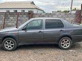 Volkswagen Vento 1993 года за 1 400 000 тг. в Караганда – фото 2