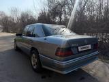 Mercedes-Benz E 260 1992 года за 2 700 000 тг. в Алматы – фото 5