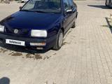 Volkswagen Vento 1995 года за 1 150 000 тг. в Уральск