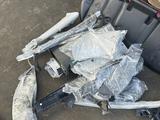 Пластик салона сидения резинки дверные накладка на крыло за 1 000 тг. в Шымкент