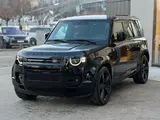 Land Rover Defender X-Dynamic SE 2025 года за 83 915 000 тг. в Шымкент