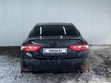 Toyota Camry 2017 годаүшін8 092 000 тг. в Астана – фото 2