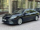 Toyota Camry 2021 года за 13 850 000 тг. в Тараз – фото 3