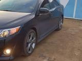 Toyota Camry 2013 года за 6 500 000 тг. в Актобе – фото 3