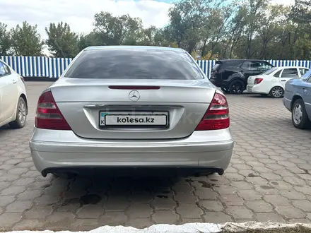 Mercedes-Benz E 240 2002 года за 4 600 000 тг. в Караганда – фото 4