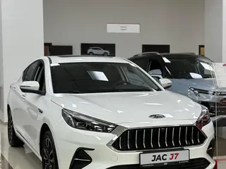 JAC J7 Luxury CVT New