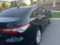 Toyota Camry 2018 года за 9 250 000 тг. в Уральск – фото 4