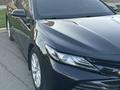 Toyota Camry 2018 года за 9 250 000 тг. в Уральск – фото 5