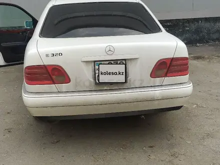 Mercedes-Benz E 320 1999 года за 3 700 000 тг. в Алматы – фото 16