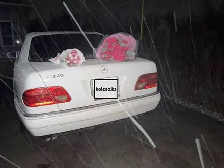 Mercedes-Benz E 320 1999 года за 3 700 000 тг. в Алматы – фото 7