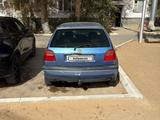 Volkswagen Golf 1994 года за 600 000 тг. в Байконыр – фото 3