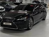 Lexus LS 500 2022 года за 26 000 000 тг. в Астана