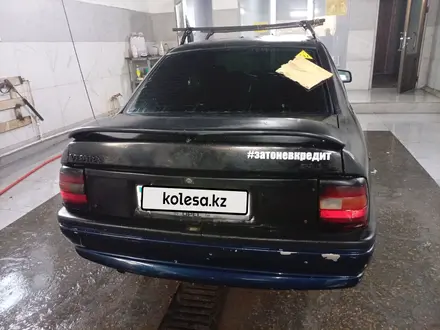 Opel Vectra 1993 года за 250 000 тг. в Актобе – фото 3