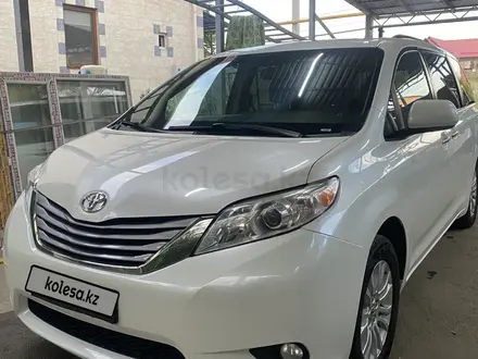 Toyota Sienna 2015 года за 12 000 000 тг. в Алматы