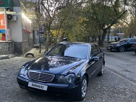 Mercedes-Benz C 200 2001 года за 3 200 000 тг. в Талдыкорган – фото 3