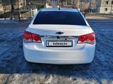 Chevrolet Cruze 2012 года за 2 500 000 тг. в Караганда – фото 3