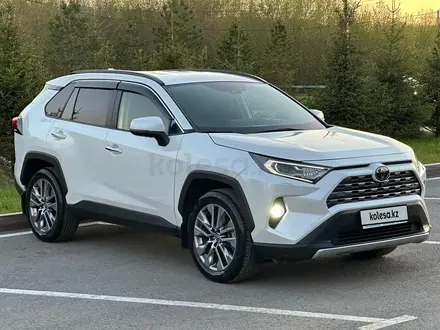 Toyota RAV4 2019 года за 13 500 000 тг. в Караганда – фото 4