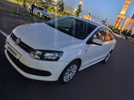 Volkswagen Polo 2013 года за 4 040 000 тг. в Астана – фото 2